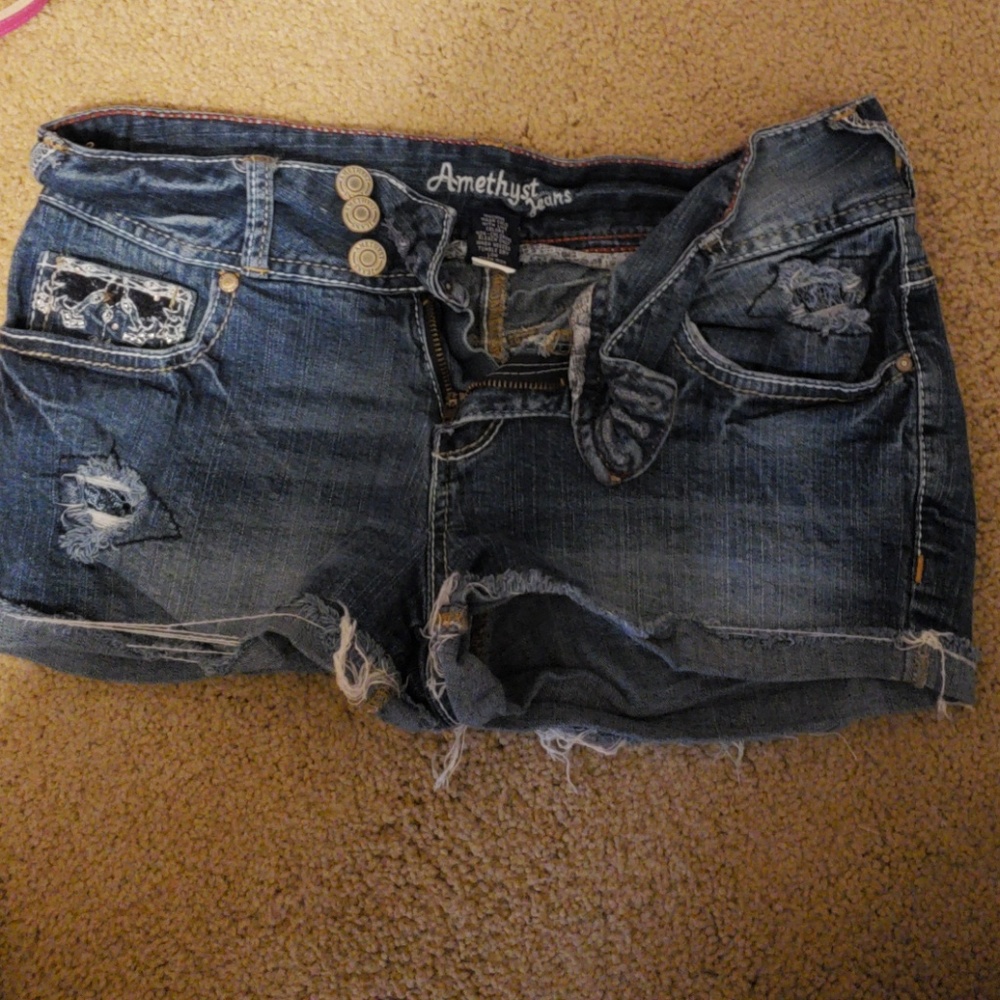 Amethyst jean shorts